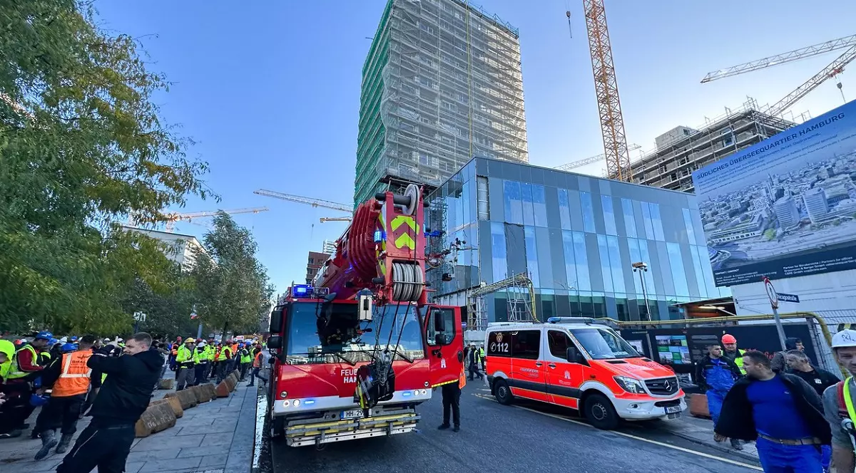 Cel puțin trei morți la Hamburg, unde s-au prăbușit schelele cu muncitorii care lucrau pe unul dintre cele mai mari șantiere din oraș