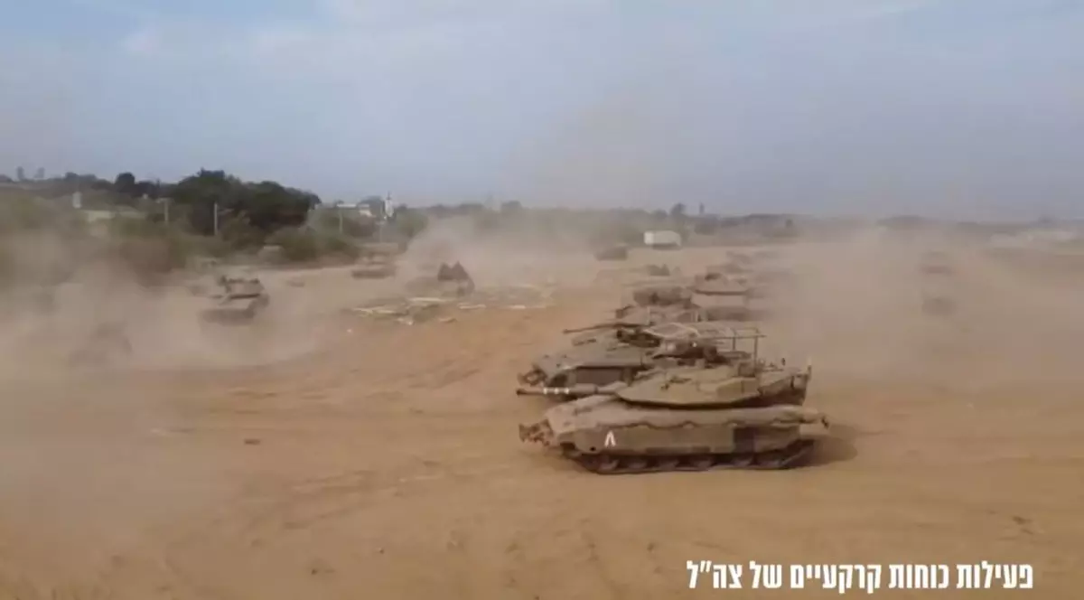 Armata israeliană „a intrat mai adânc în teritoriul condus de Hamas”. Imagini cu incursiunea terestră începută vineri noapte - VIDEO