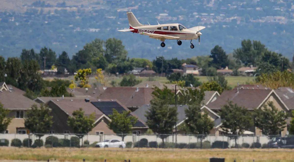 Un senator american a murit împreună cu soția și cei doi copii ai săi într-un accident de avion, în Utah