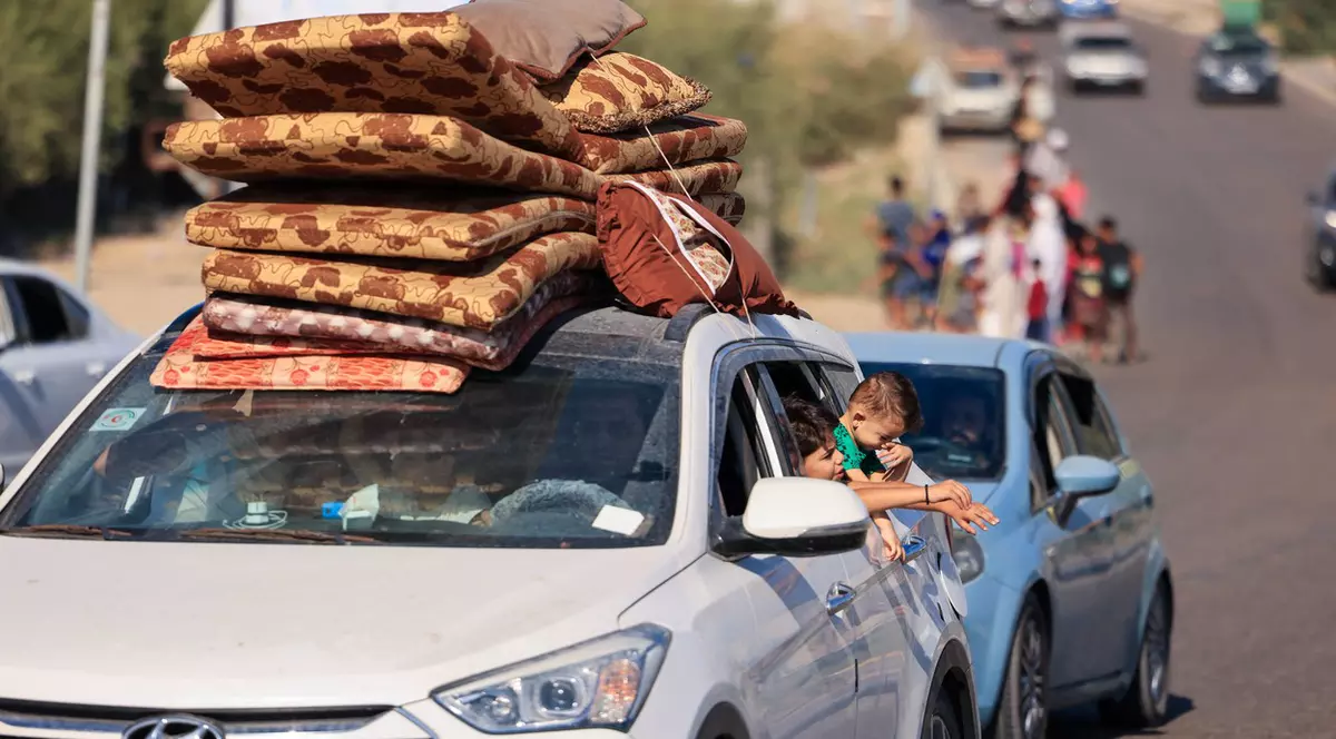 Locuitorii din Gaza, între ordinul de evacuare al Israelului, îndemnul Hamas și bombe. „Uitați de mâncare sau de apă, singura noastră preocupare e dacă vom supraviețui”