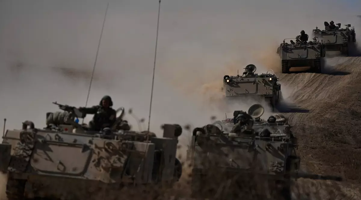 Invazia terestră în Fâșia Gaza este "iminentă", spun oficialii israelieni