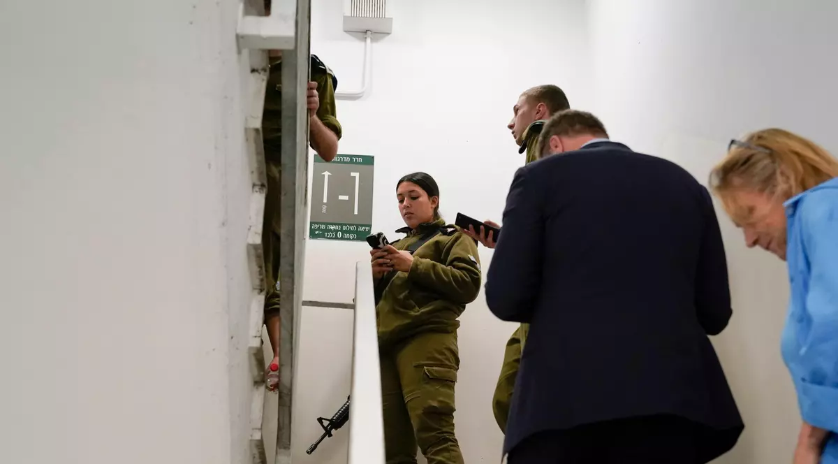 Blinken și Netanyahu, nevoiți să se adăpostească într-un buncăr timp de 5 minute, în timpul întâlnirii lor de la Tel Aviv