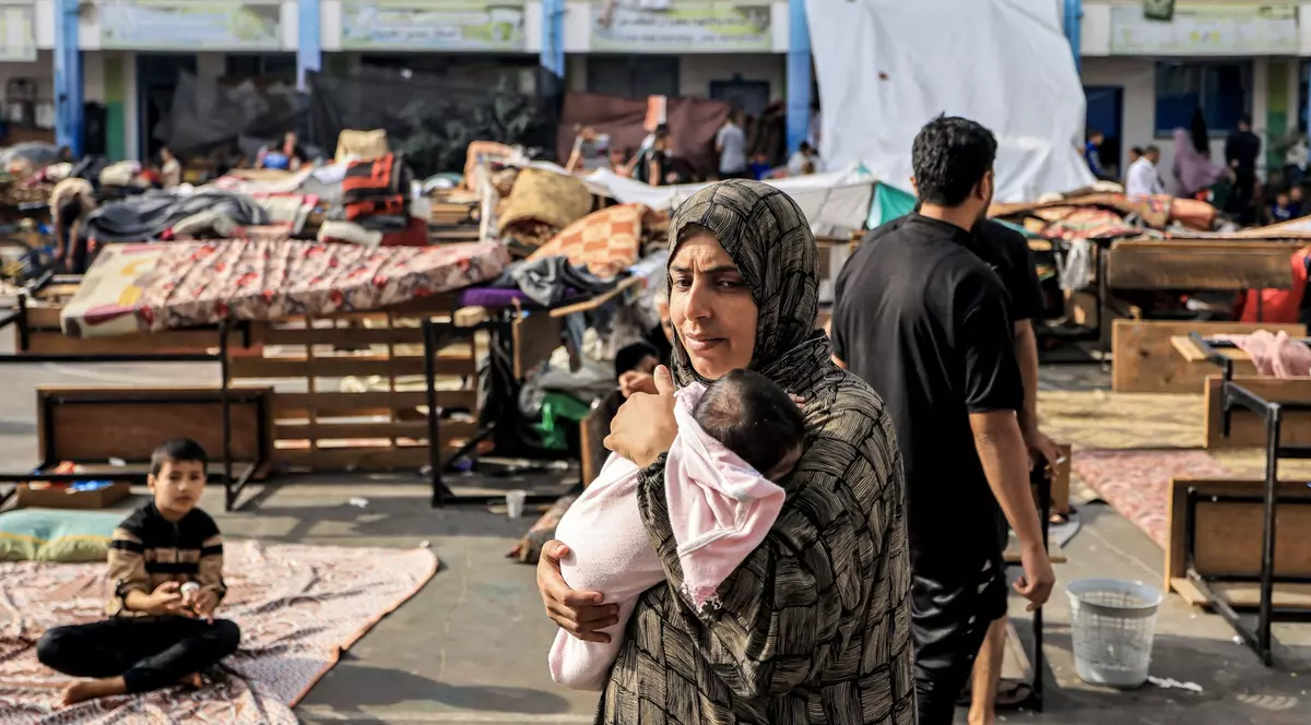 ONU afirmă că oprirea serviciilor sale în Fâșia Gaza va însemna sfârșitul „colacului de salvare" pentru civili. „Situația se înrăutățește de la minut la minut"