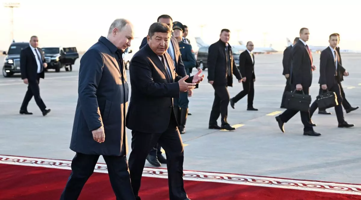 Vladimir Putin a ajuns în Kârgâzstan, în prima vizită externă de când CPI a emis un mandat de arestare pe numele lui