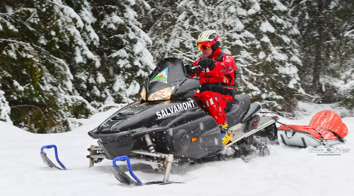 Risc crescut de avalanşă în munții Făgăraş. Traseele montane au fost închise