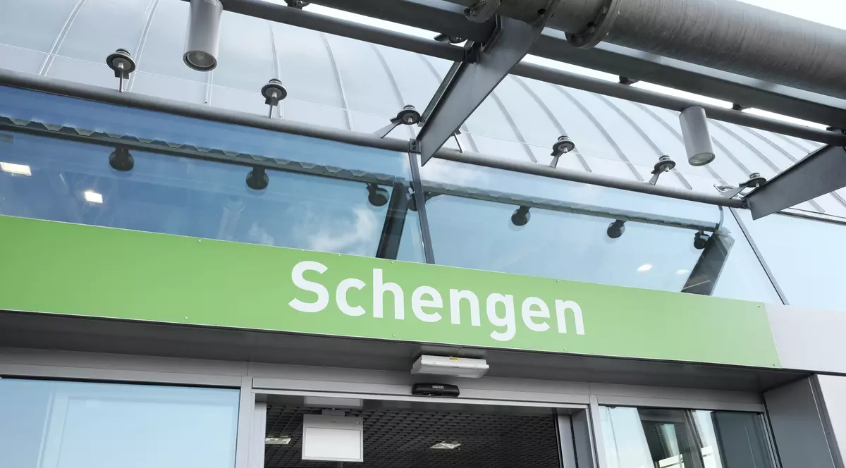 Bloomberg: Marcel Ciolacu spune că România ia în calcul separarea de Bulgaria în problema aderării la spațiul Schengen