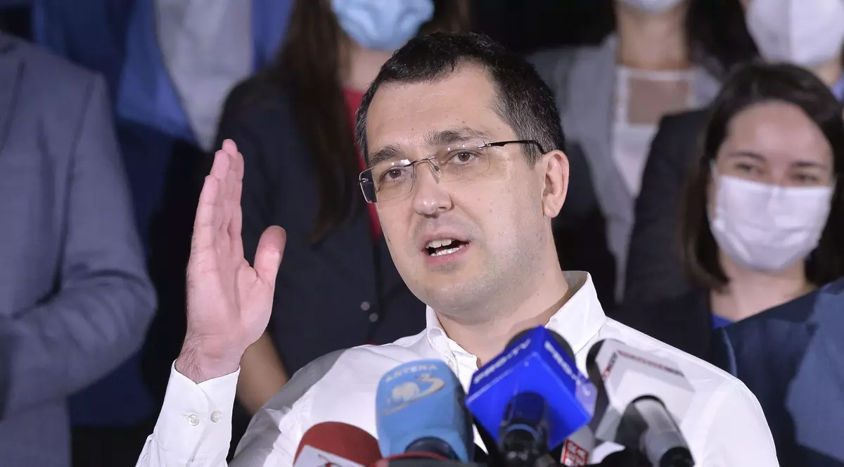 Vlad Voiculescu, prima reacție după acuzațiile DNA pe tema cumpărării de vaccinuri anti-COVID de un miliard de euro: Cîțu a decis achiziția, nu eu