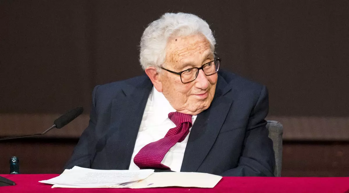 Henry Kissinger, figură marcantă a diplomaţiei americane, a murit la vârsta de 100 de ani