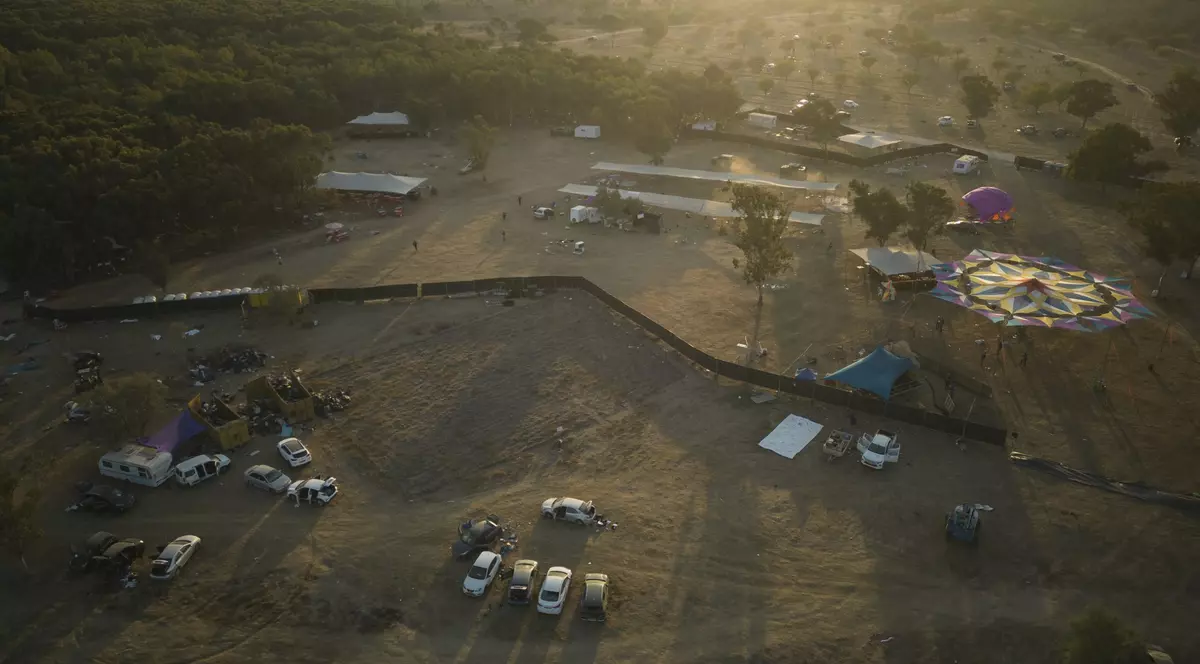 Israelul publică o înregistrare video în care un militant Hamas execută o femeie ce se ghemuiește la pământ, în timpul asaltului din 7 octombrie