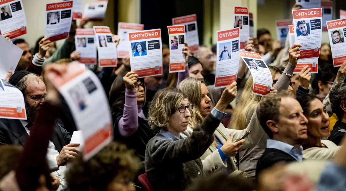 Familiile ostaticilor din Gaza au primit presupuse SMS-uri din partea Hamas. „Am oferit un schimb de prizonieri, dar nu a fost acceptat”. Cum continuă mesajul