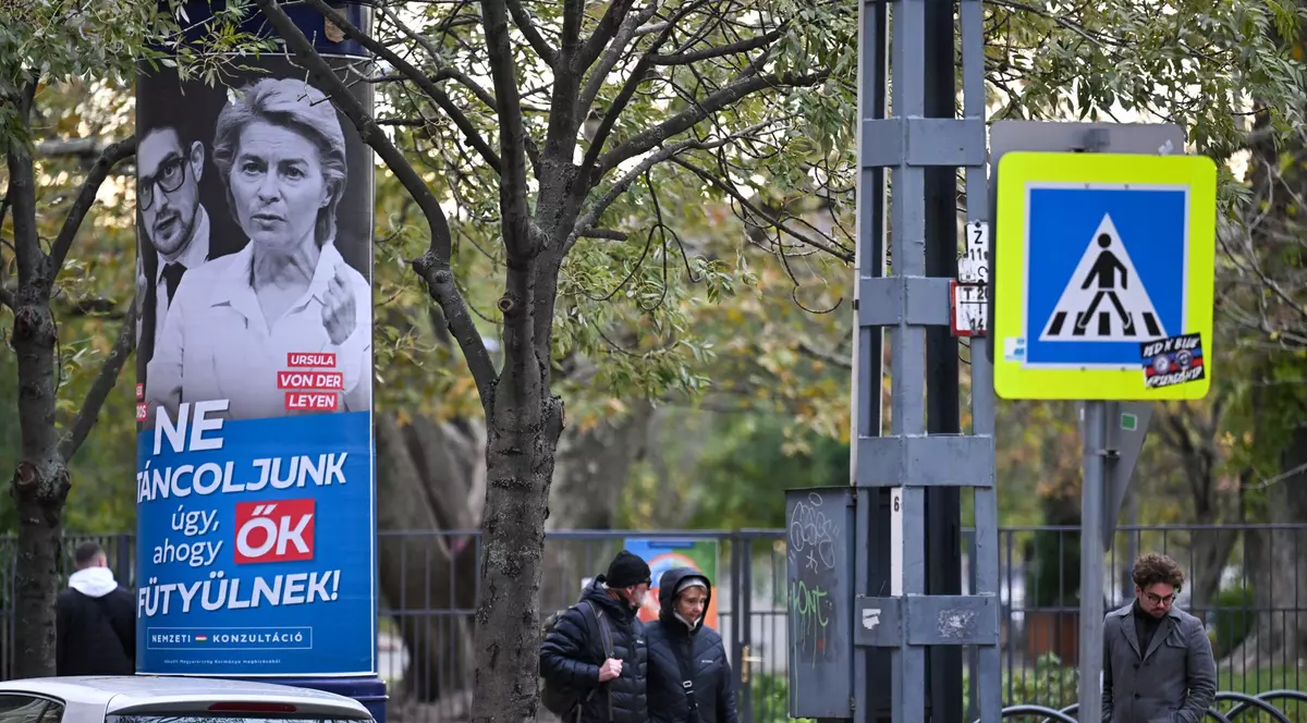 Reacția Comisiei Europene după campania din Ungaria cu panouri stradale, care îi vizează pe Ursula von der Leyen și pe fiul lui George Soros