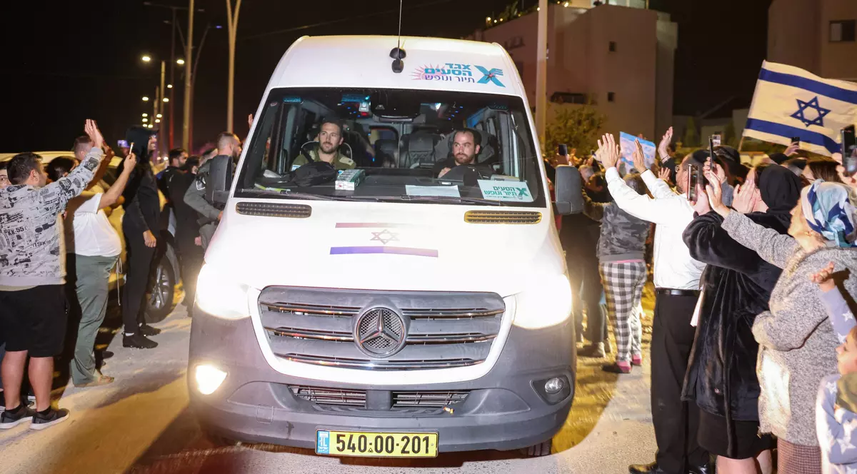 Hamas anunță că este pregătită să prelungească pentru câteva zile armistițiul cu Israelul. Condițiile impuse de gruparea palestiniană