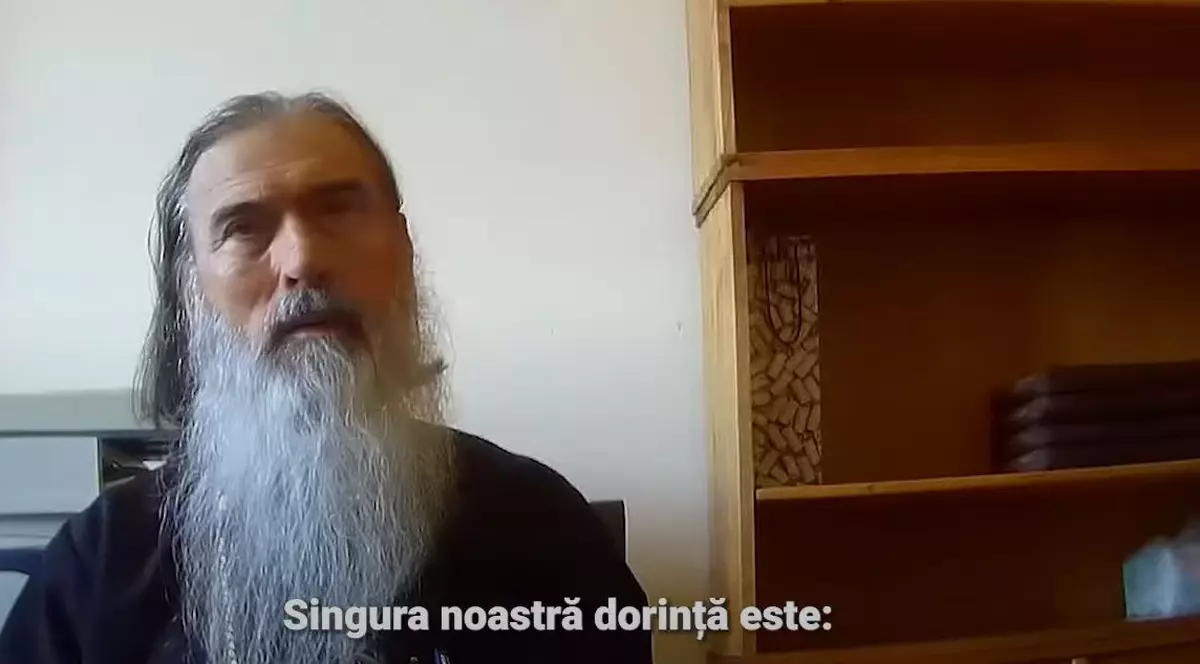 Un preot cu firmă de construcții, condamnat pentru înșelăciune, a luat camera ascunsă și a descris într-o investigație Recorder mecanismul de mită din interiorul Bisericii și al politicii