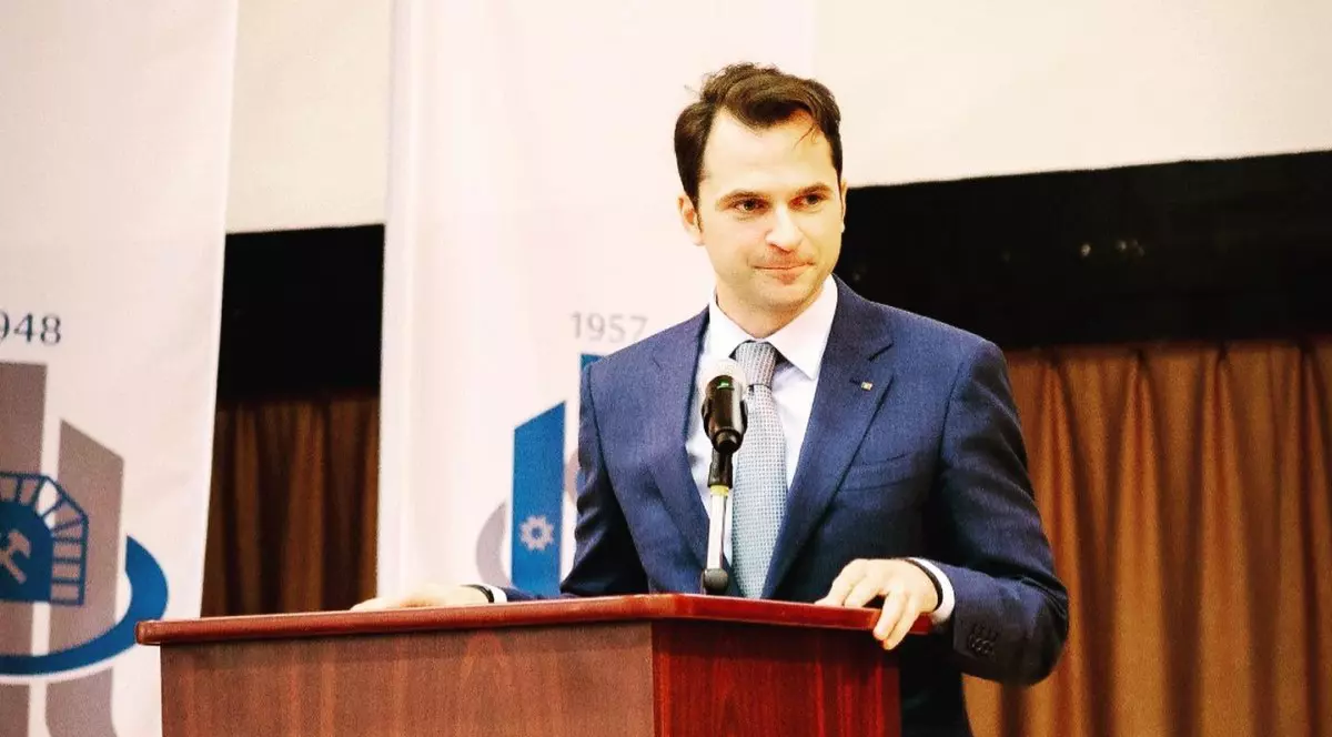 Foto: Facebook Sebastian Burduja