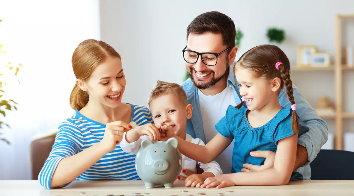 Responsabilitate financiară pentru copii: Ghidul 2024