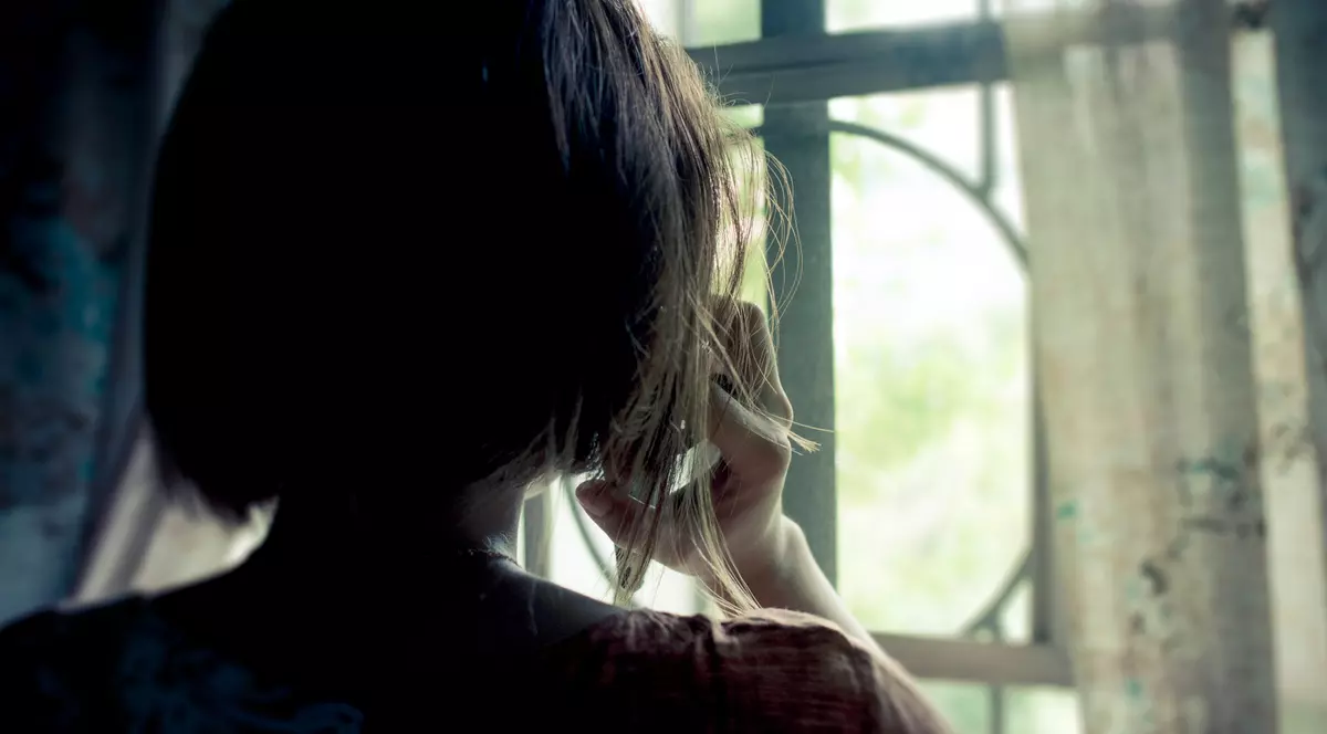 UCISĂ DUPĂ CE A CERUT AJUTORUL LA 112. Polițiștii care trebuiau să intervină, dar nu au făcut nimic, au scăpat de judecată prin prescrierea faptelor. Unul dintre agenți s-a apărat spunând că nu a ajuns la urgență pentru că era la toaletă