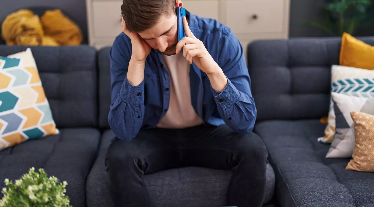 Fenomenul falșilor terapeuți: 400 de lei pe ședință ca „să-ți predai depresia, anxietatea, insomnia, frica și furia lui Dumnezeu?”- investigație PressOne