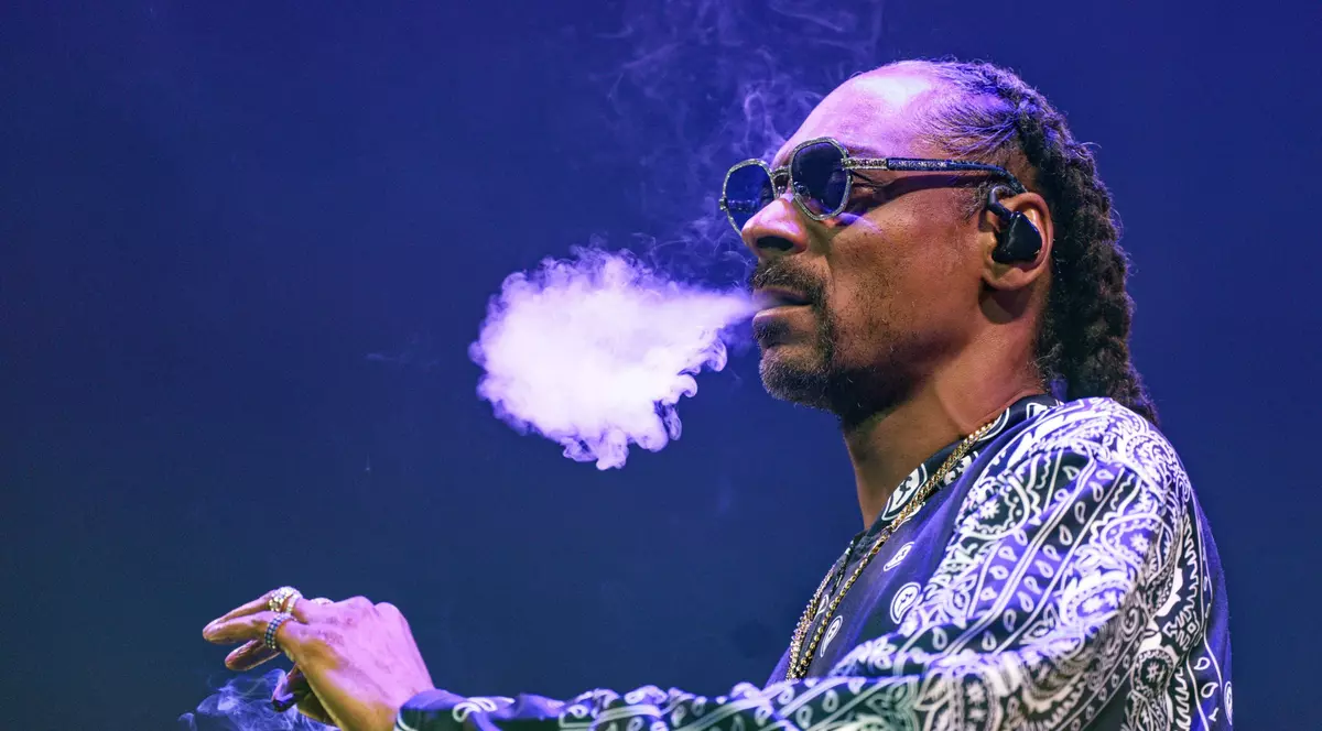 Snoop Dogg dezvăluie că renunțarea la fumat a fost o campanie publicitară