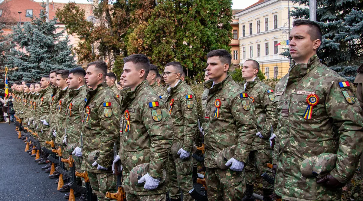 Un student militar din Sibiu a fost înjunghiat de un coleg. A fost sesizat Parchetul Militar