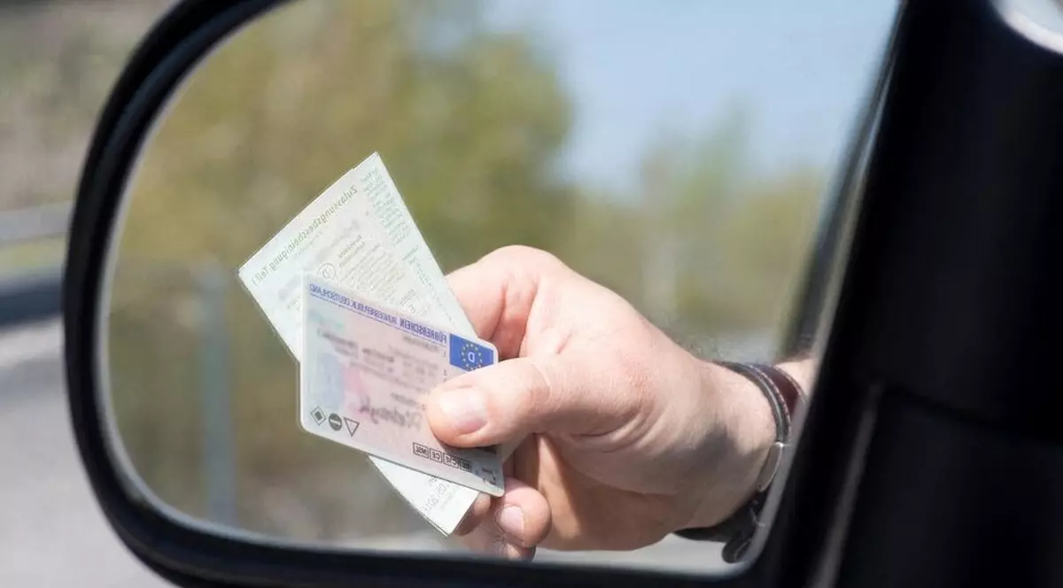 Un muncitor român în Franța plătește de doi ani amenzi de circulație de 50.000 de euro pentru infracțiuni pe care nu le-a comis niciodată