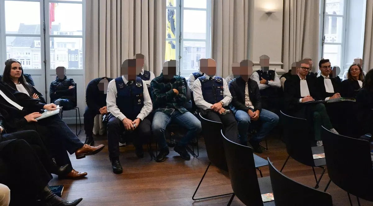 România cere extrădarea a patru frați aflați pe lista celor mai căutați infractori, un judecător belgian i-a eliberat pe toți patru