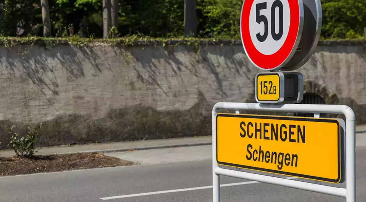 VIDEO  Furie la Viena, după anunțul că România și Bulgaria ar putea intra în „Air Schengen”: „Este trădare! Cât de proști cred Nehammer și Karner că sunt austriecii?”