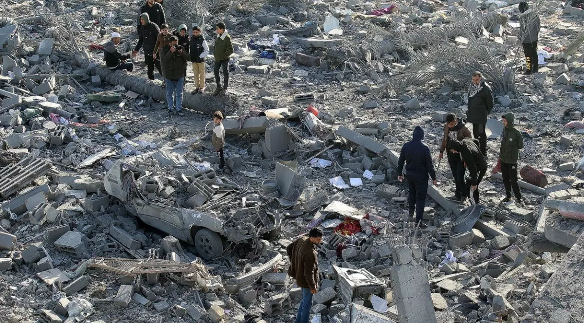 Israelul anunță că a ucis zeci de luptători Hamas într-o ambuscadă în sudul orașului Gaza. Agențiile umanitare critică rezoluția adoptată de ONU