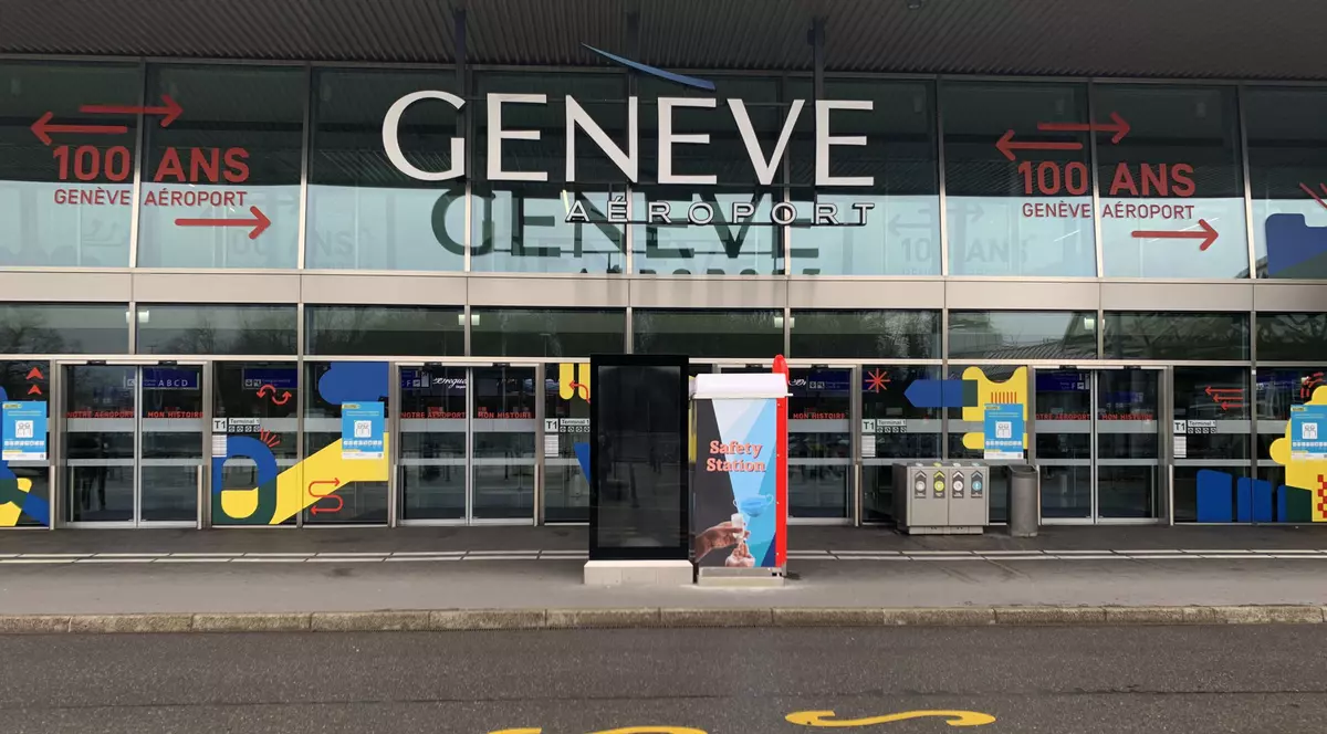 Aeroportul din Geneva, închis timp de mai multe ore din cauza unui avion privat, blocat de ploaie