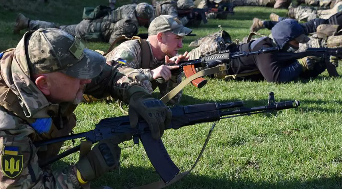 Militarii ucraineni s-ar putea antrena și în România. Ministrul Apărării: „Există posibilitatea asta”