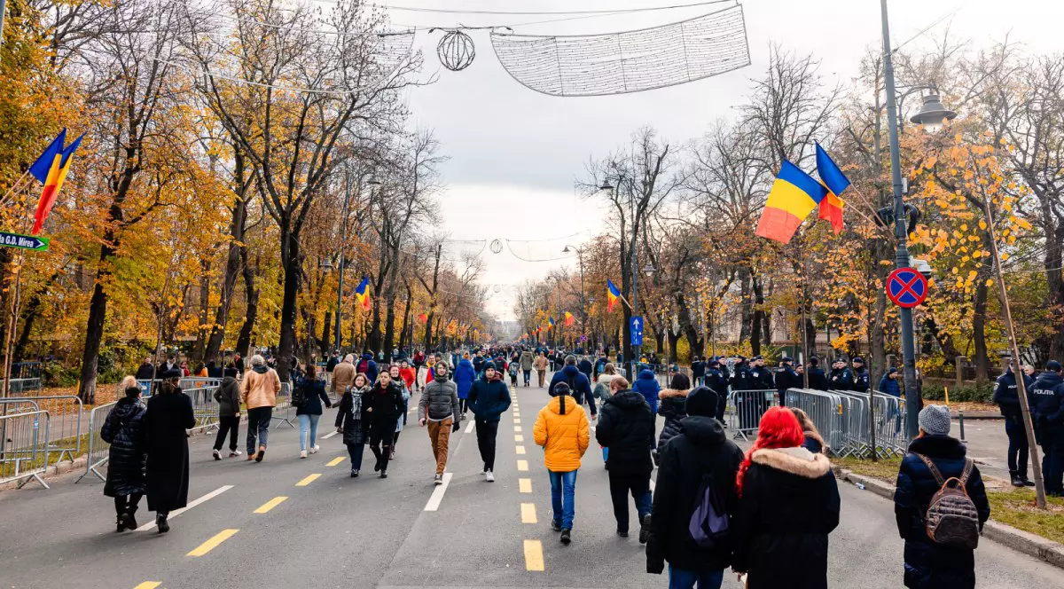 Nicușor Dan, de 1 Decembrie: „Mai sunt foarte multe furturi de oprit, dar să nu încetăm să credem în România”