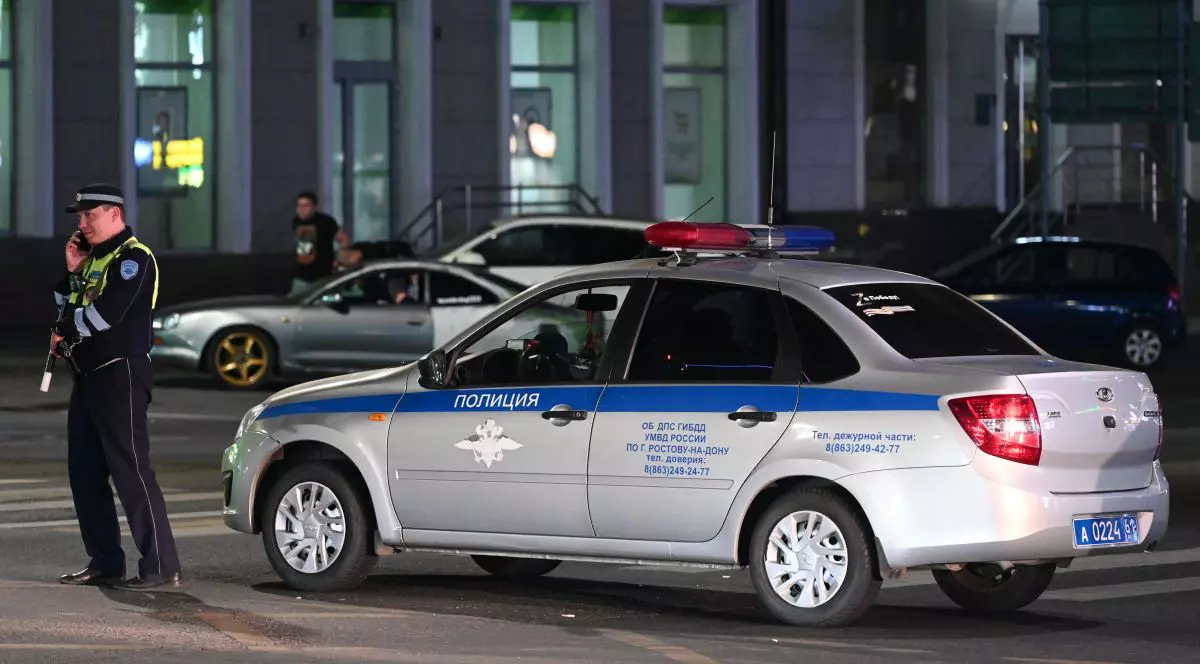 Raiduri ale poliției în cluburile și barurile gay din Moscova, după decizia instanței supreme împotriva comunității LGBT