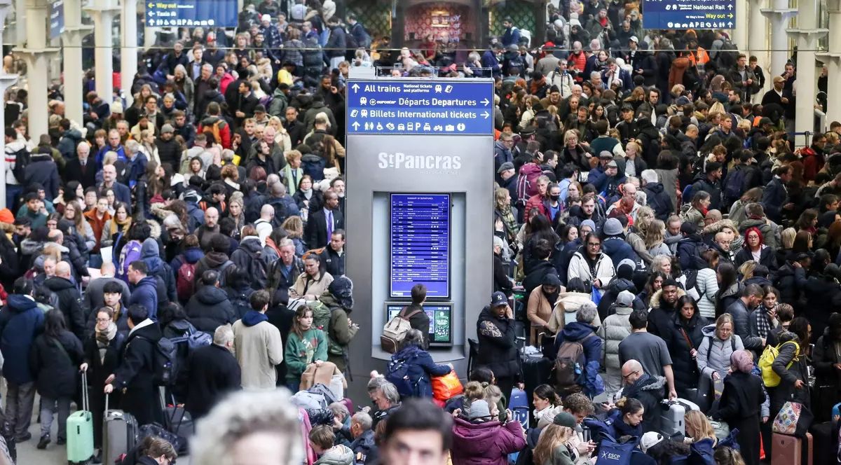 Grevă neanunțată în Eurotunnel: canalul de sub Canalul Mânecii, închis complet traficului. Haos în rândul călătorilor