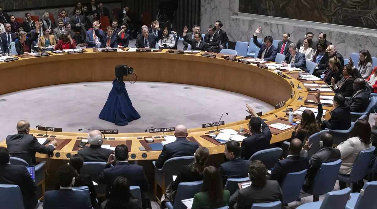 ONU a adoptat o rezoluție prin care cere crearea condițiilor pentru oprirea ostilităților în Gaza. SUA și Rusia s-au abținut