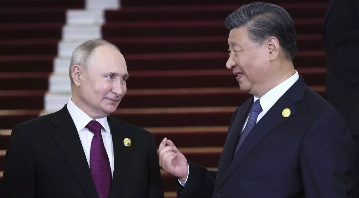 Putin şi Xi Jinping au vorbit la telefon. Liderii celor două ţări au acuzat Washingtonul că încearcă să descurajeze Rusia şi China