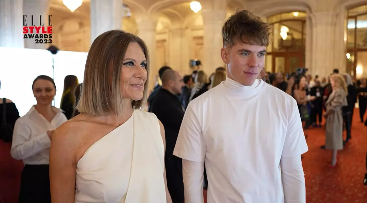 Romanița Iovan vrea să meargă în club cu băiatul ei: „Este o luptă să mă mențin o mamă tânără”. Cum se înțelege cu Albert, care va împlini 18 ani