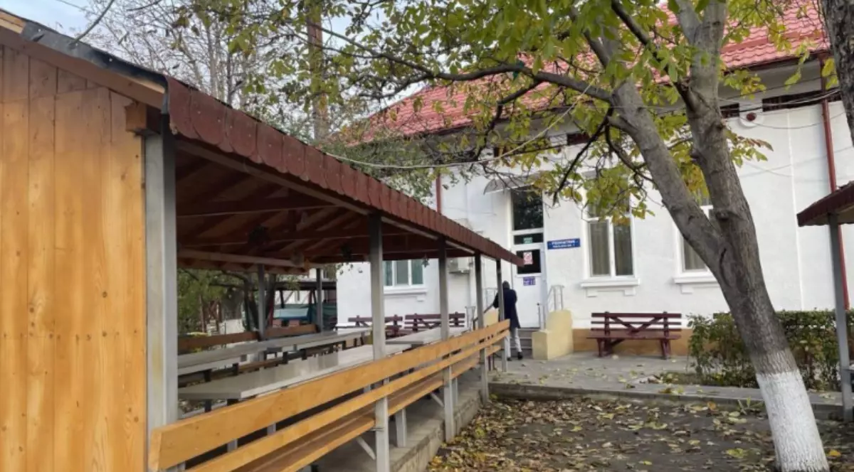 DOCUMENT. Bacterii periculoase, descoperite în borșul de pește dat de pomană pacienților de la spitalul din Murgeni, unde au murit trei oameni