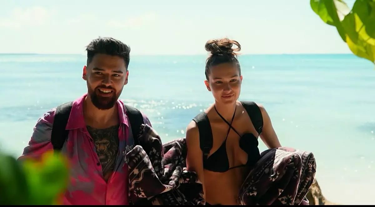 Sorin Pușcașu, Cătălin Zmărăndescu, Alexandra Ciomag și Elena Marin sunt noii concurenți de la Survivor All Stars. „Sper să nu ajungem la cuțite”