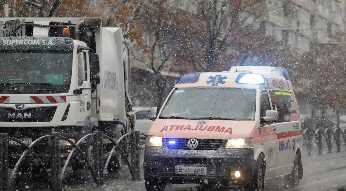 Câți bucureșteni au ajuns la spital în ultima săptămână după ce au alunecat pe gheață. Medic: „Persoanele în vârstă să evite ieșirile”