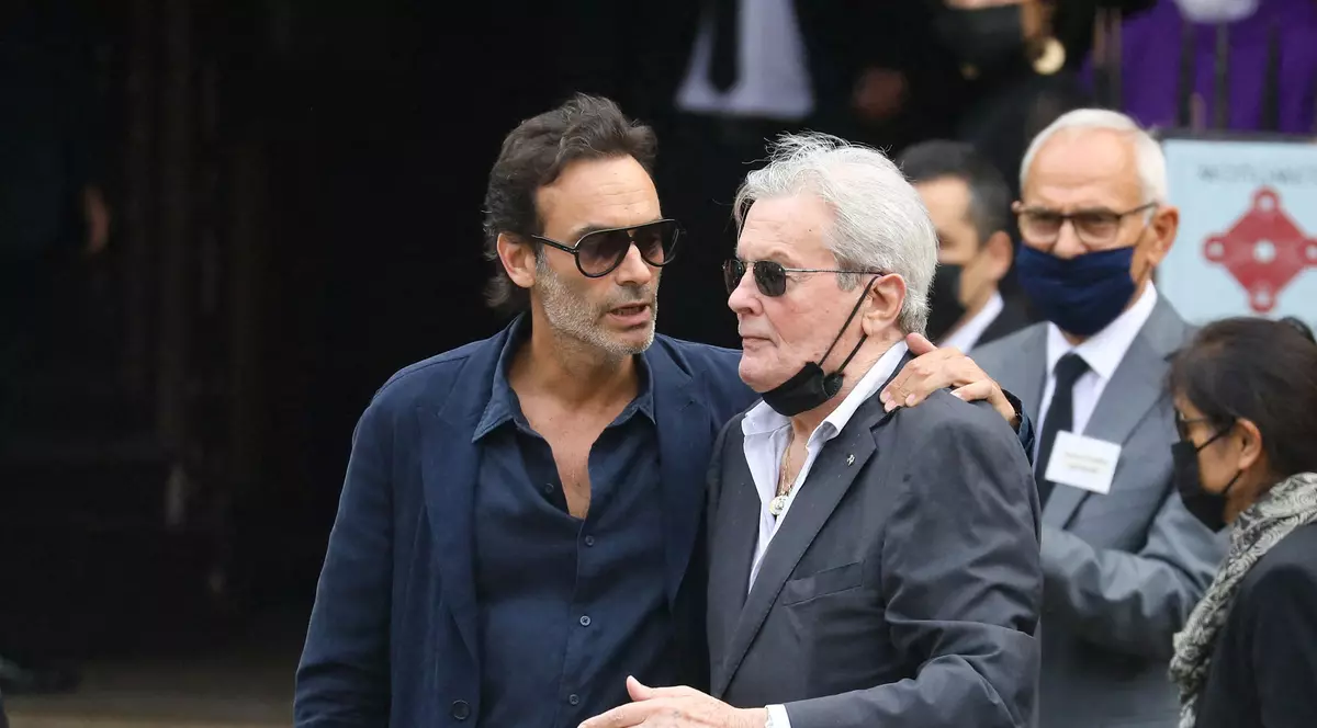 Anthony și Alain Delon