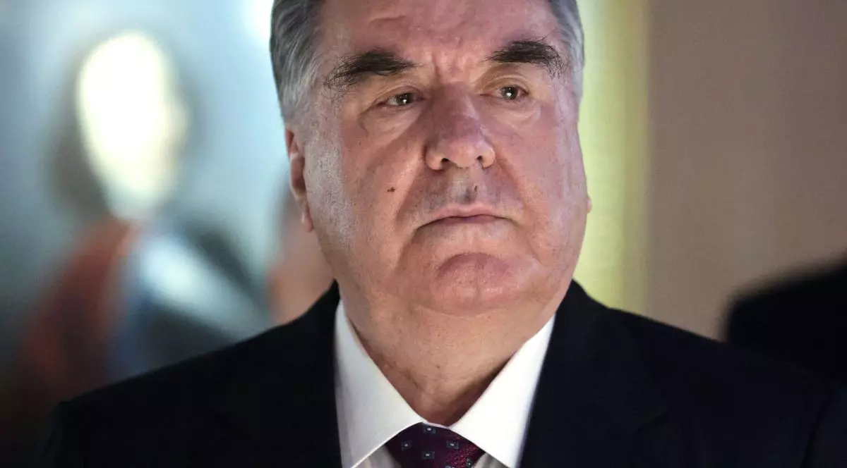 Președintele Tadjikistanului cere populației „să aibă până la doi ani de rezerve alimentare” din cauza schimbărilor climatice