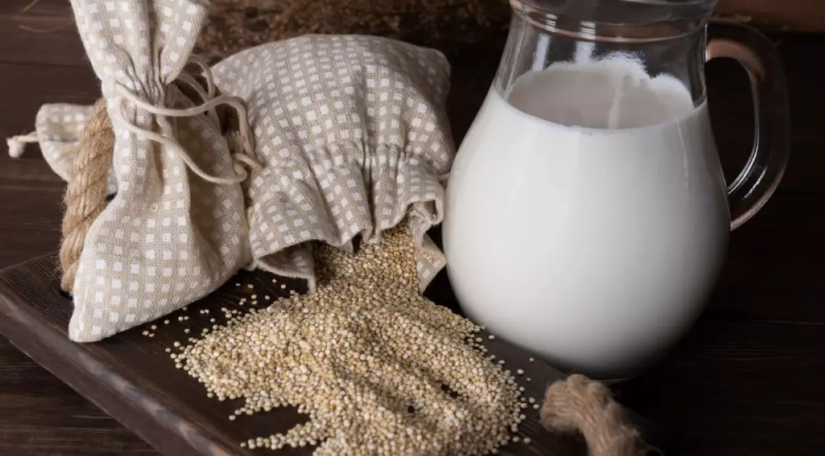 Lapte de quinoa - ce beneficii are și cum se face laptele de quinoa acasă