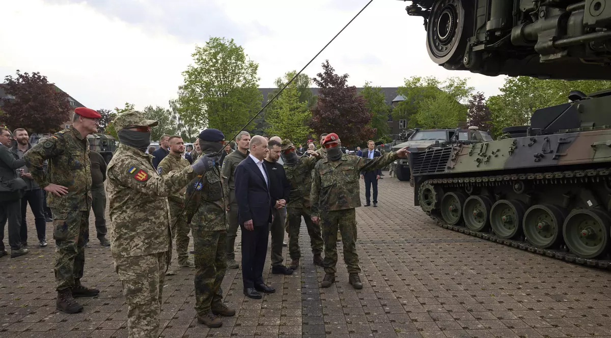 Olaf Scholz le reproșează statelor UE că sprijinul militar acordat Ucrainei este „insuficient”