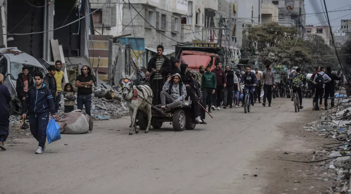 Din Gaza, doar cei cu bani pot pleca. „Agenții de turism” care cer sume exorbitante ca să-i treacă granița cu Egiptul - investigație