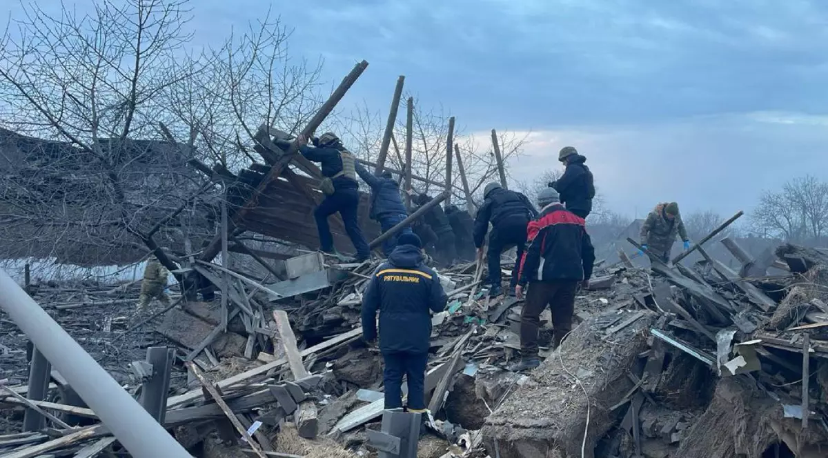 11 morți, inclusiv 5 copii, după ce rușii au atacat cu rachete orașul Pokrovsk din regiunea Donețk | VIDEO