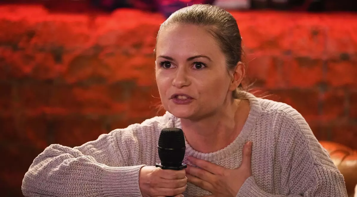 Sediul de campanie al lui Putin, luat cu asalt de soția nervoasă a unui soldat de pe front: „Ce voi primi înapoi? Un om fără picioare, fără brațe?” | FOTO