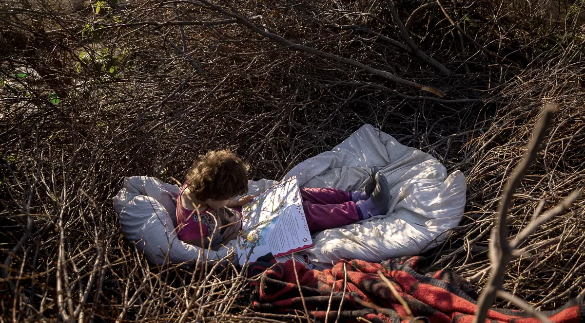 România este pe primul loc la nivel european în topul țărilor în care copiii și tinerii sunt foarte afectați de sărăcie | DOCUMENT