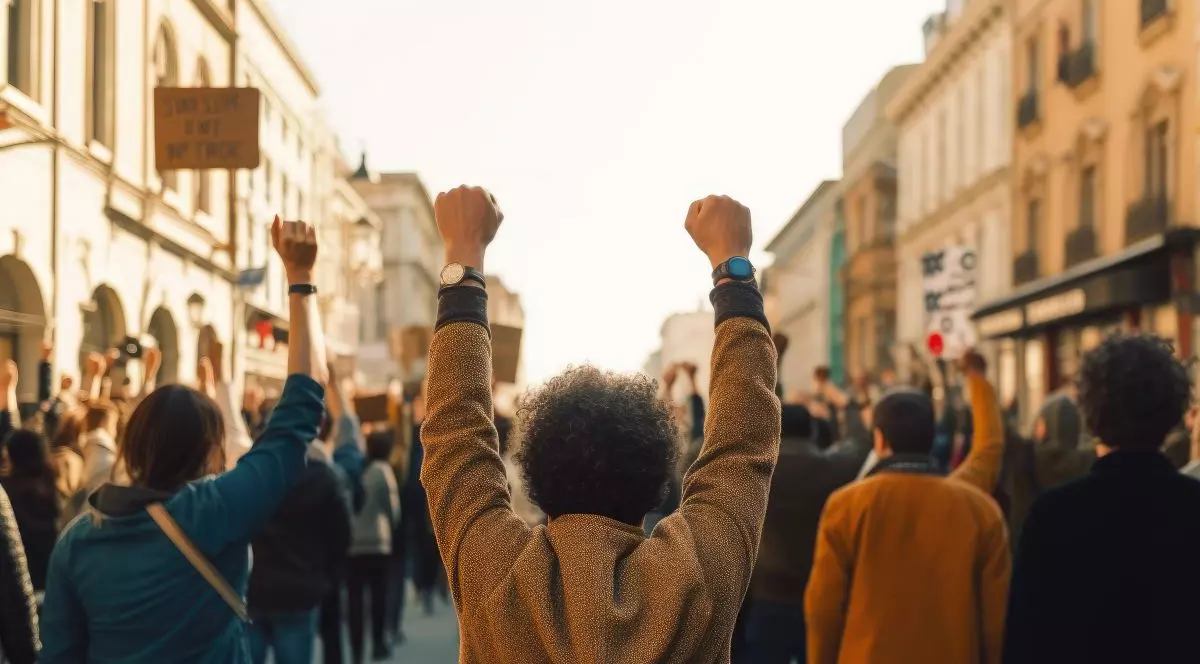 Tinerele femei devin mai liberale, iar bărbații tineri mai conservatori, o prăpastie ideologică vizibilă în mai multe țări, arată analizele