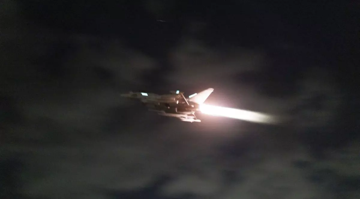 Iranul spune că atacurile asupra rebelilor Houthi din Yemen „contrazic” politica americano-britanică de a evita un conflict extins în Orientul Mijlociu