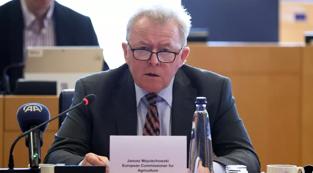 Comisarul european pentru agricultură „se gândește serios” să demisioneze, pe fondul protestelor de amploare ale fermierilor