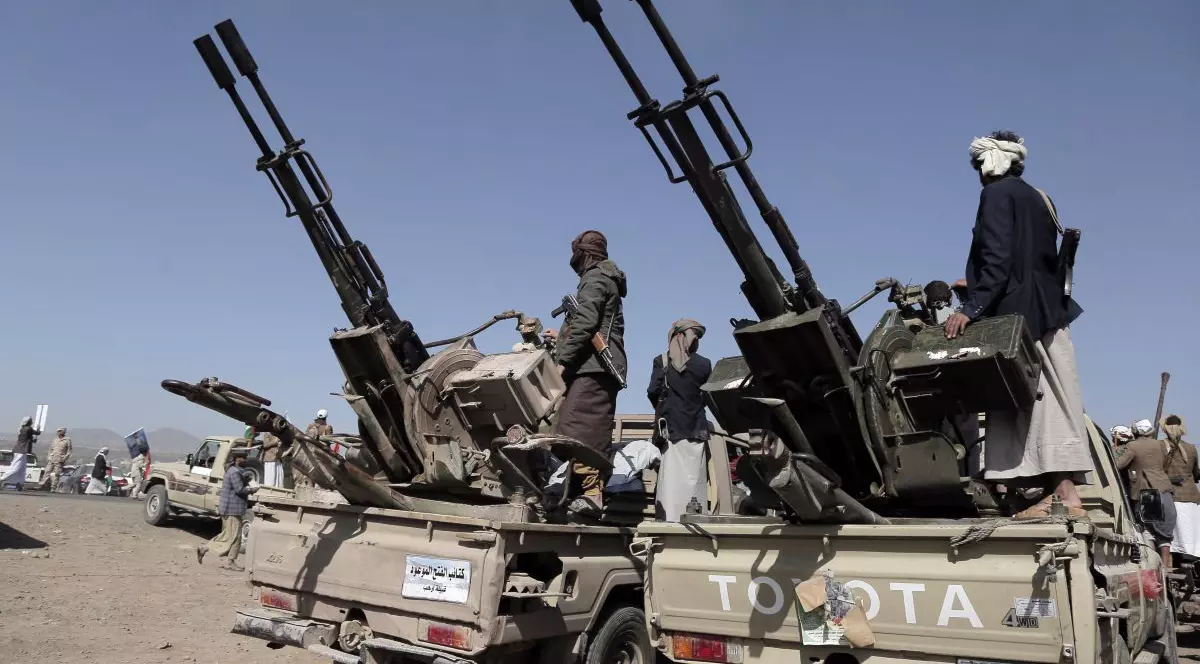 Rebelii Houthi din Yemen amenință Italia că va deveni o țintă, dacă va lua parte la atacurile care îi vizează